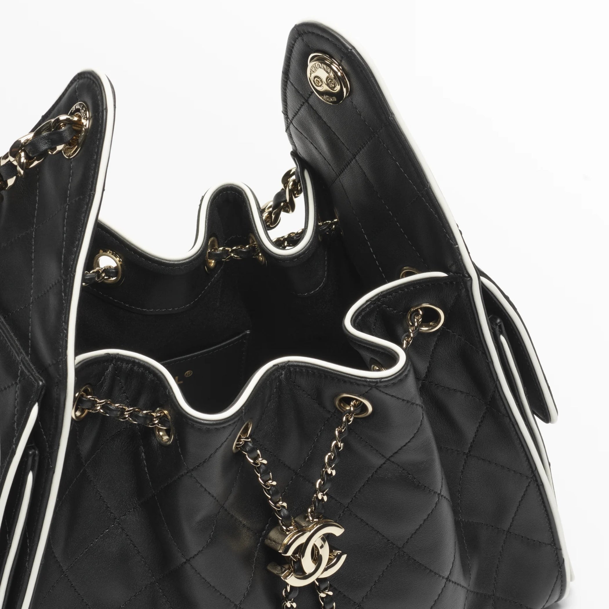 CHANEL 25 Small Handbag