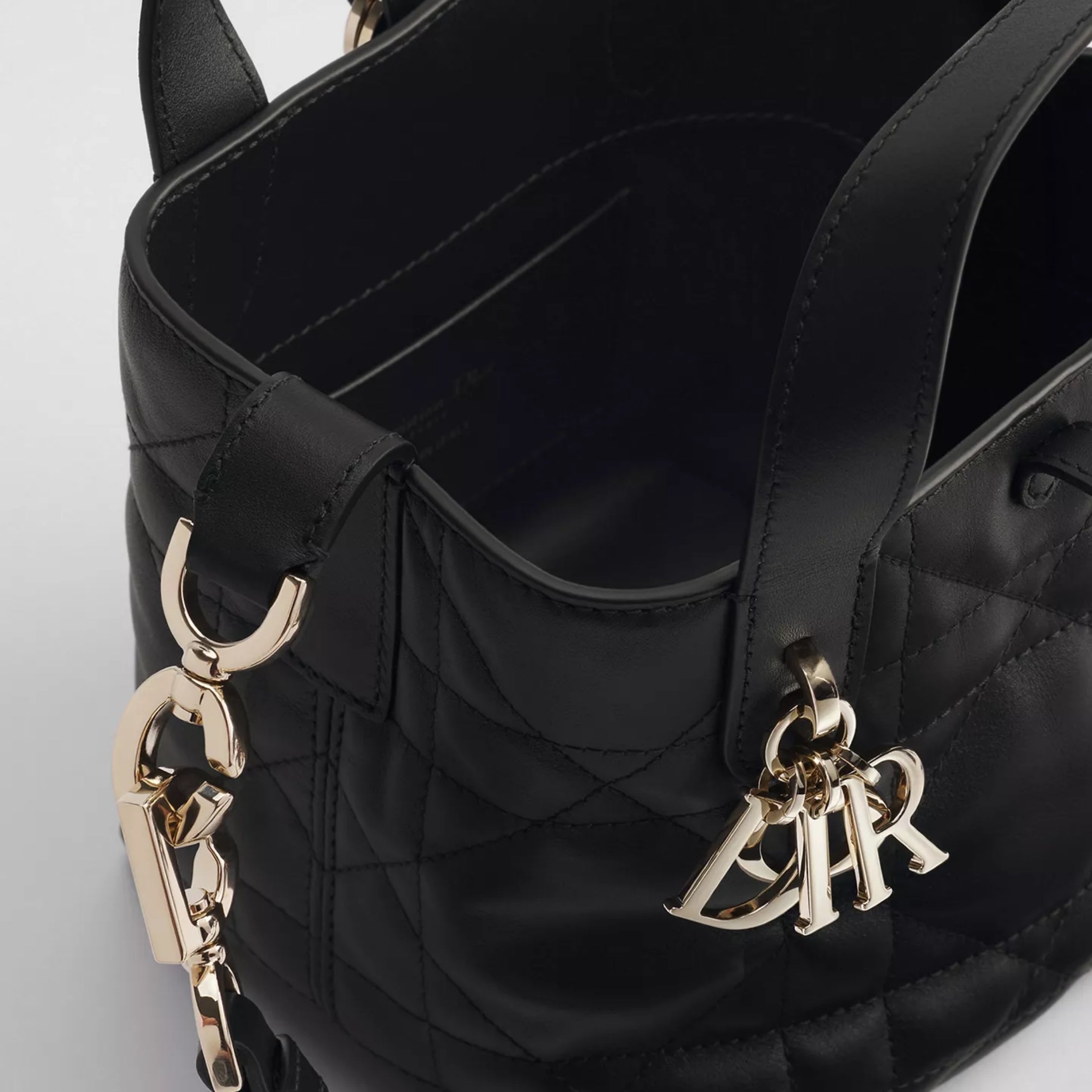 Black Macrocannage Calfskin