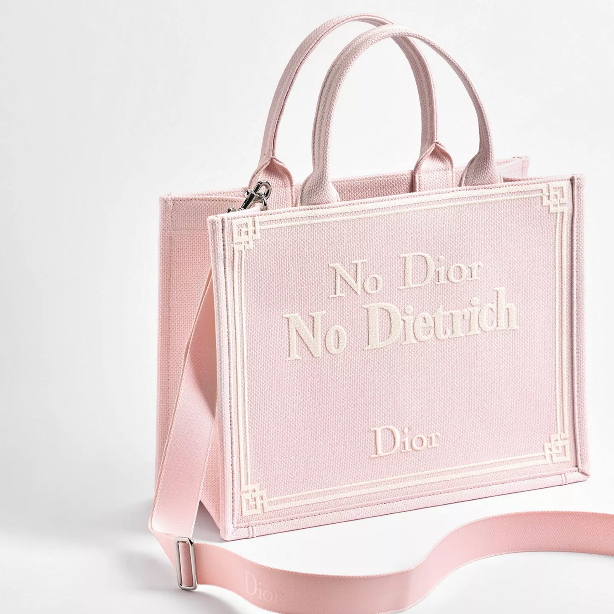 Medium Rose Tendre No Dior No Dietrich Embroidery