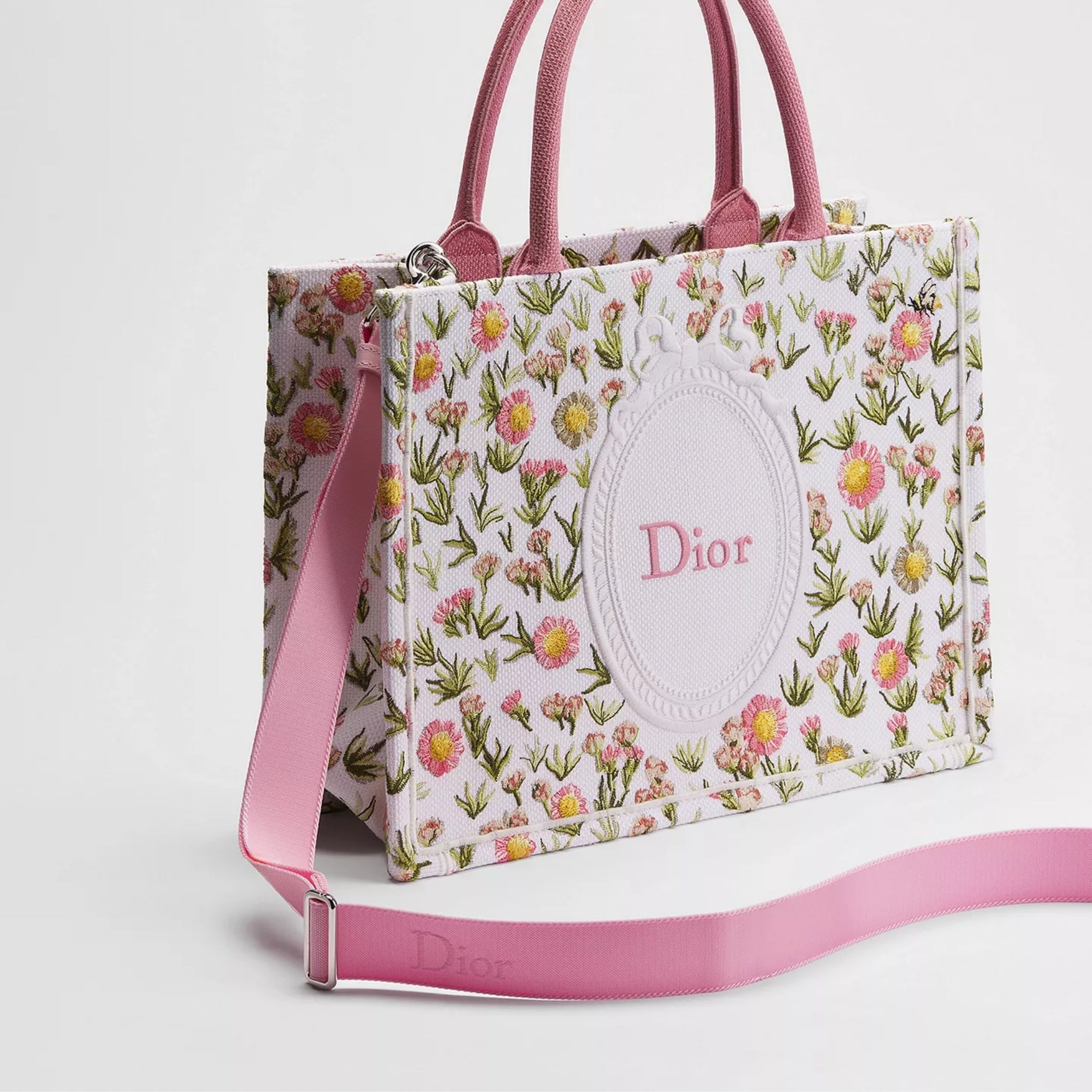 Medium White Multicolor Daisy Garden Embroidery with Dior Médaillon