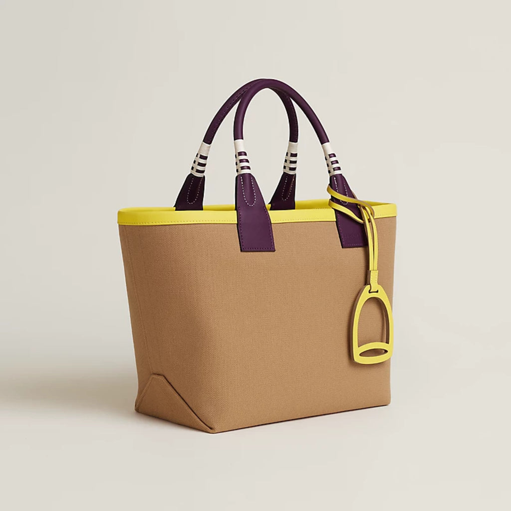 Steeple 25 bag