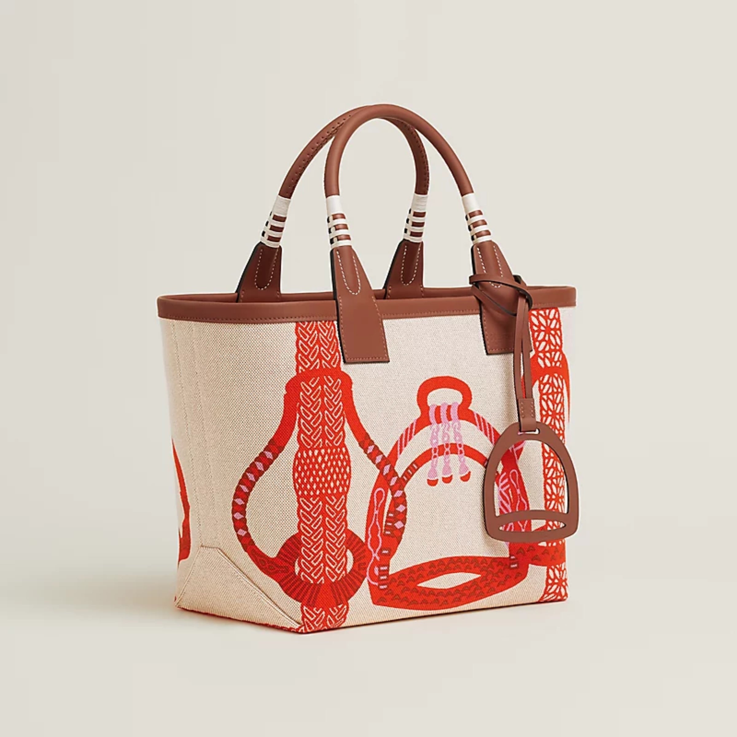 Steeple 25 bag