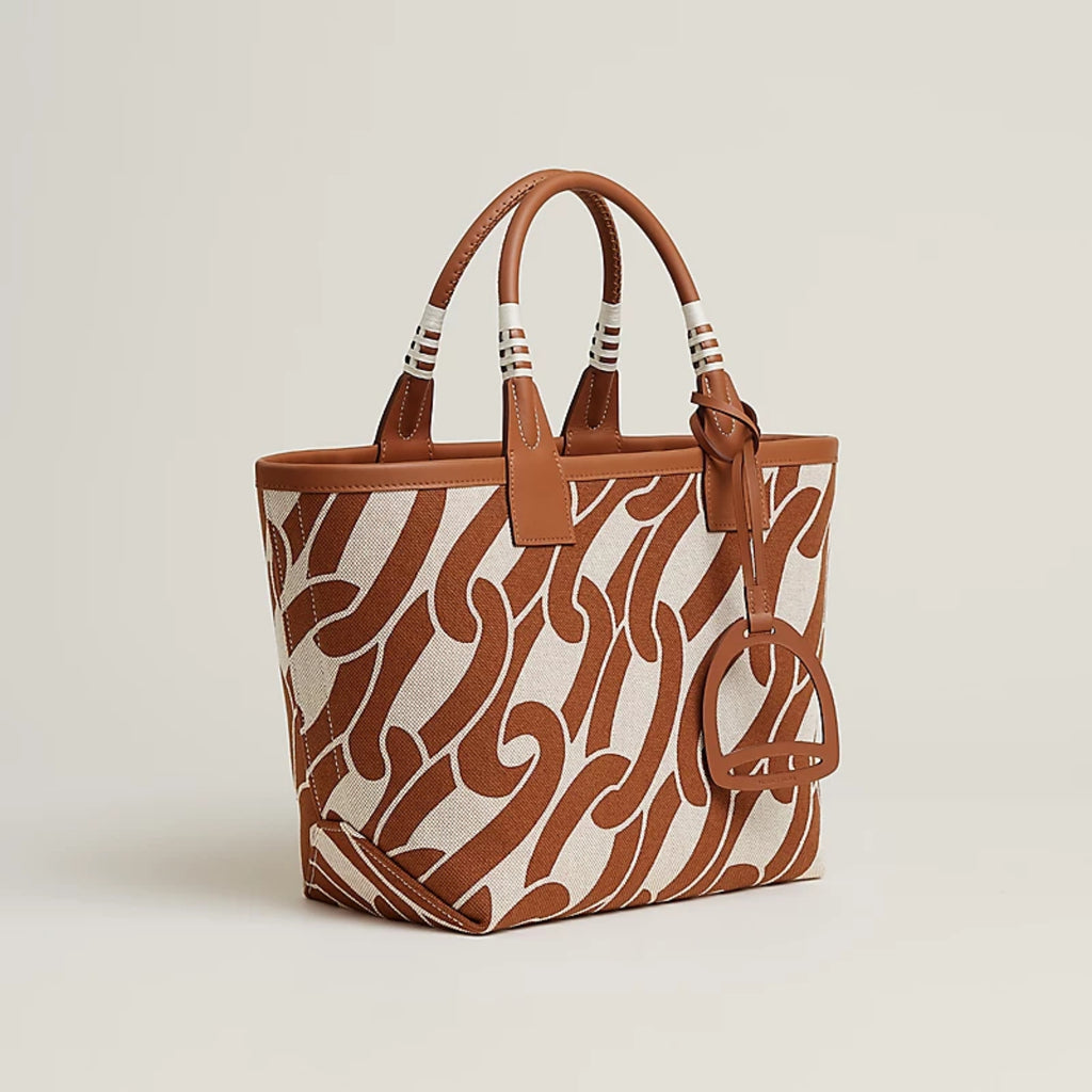 Steeple 25 bag