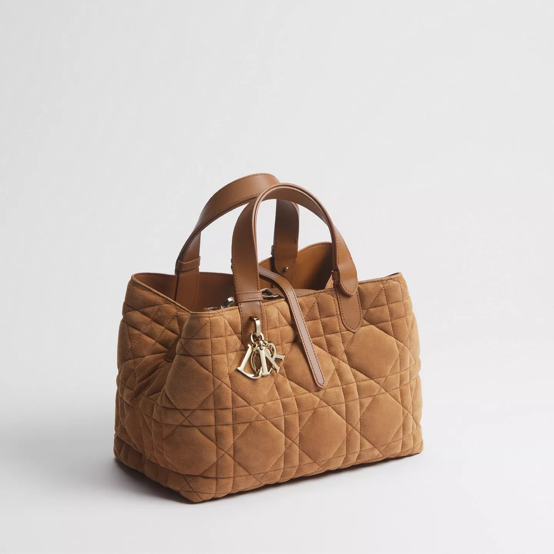 Medium Dior Toujours Bag Golden Saddle Macrocannage Suede Goatskin