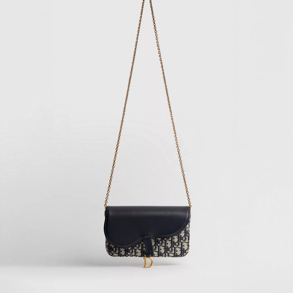 Medium Saddle Pouch with Chain