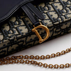 Medium Saddle Pouch with Chain