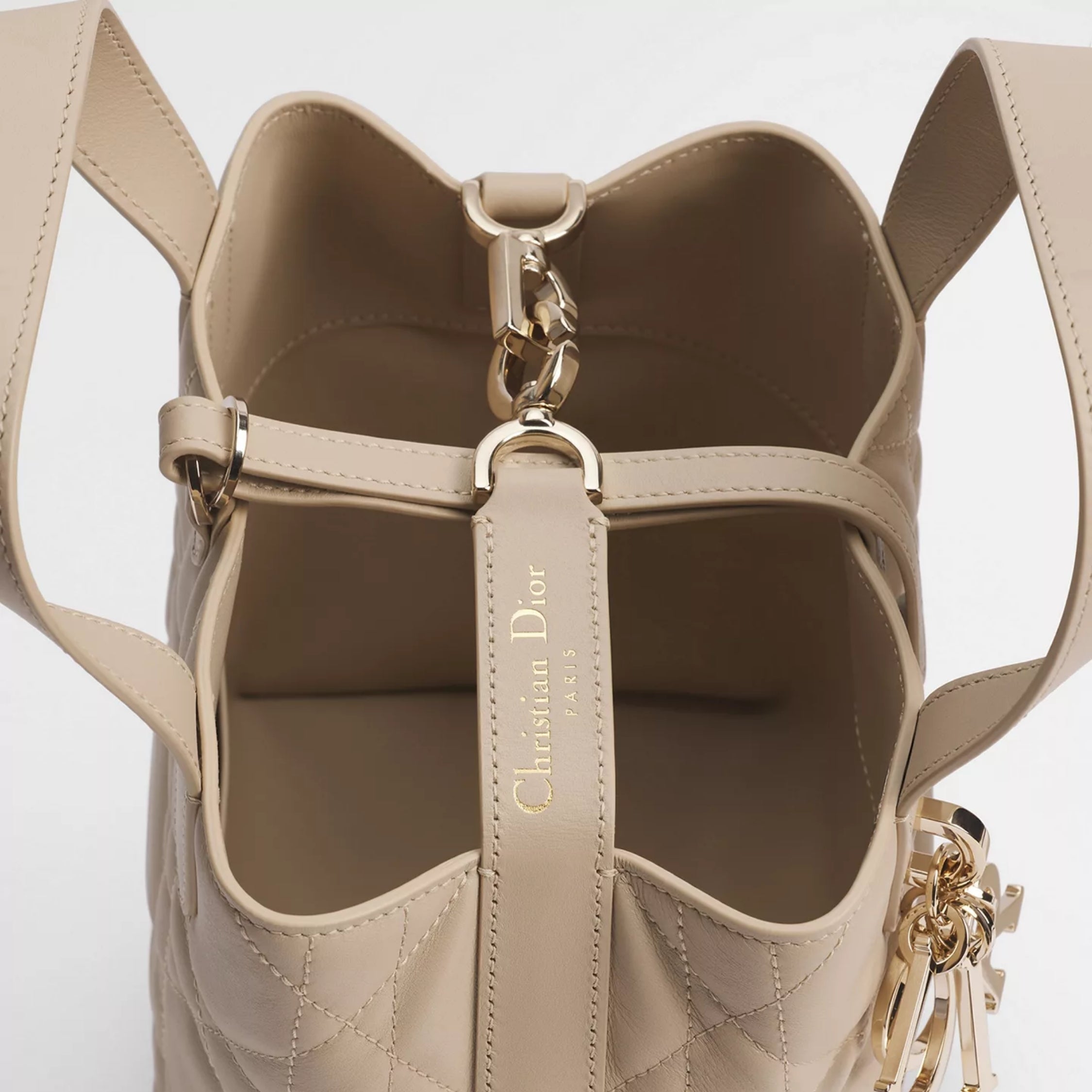 Powder Beige Macrocannage Calfskin