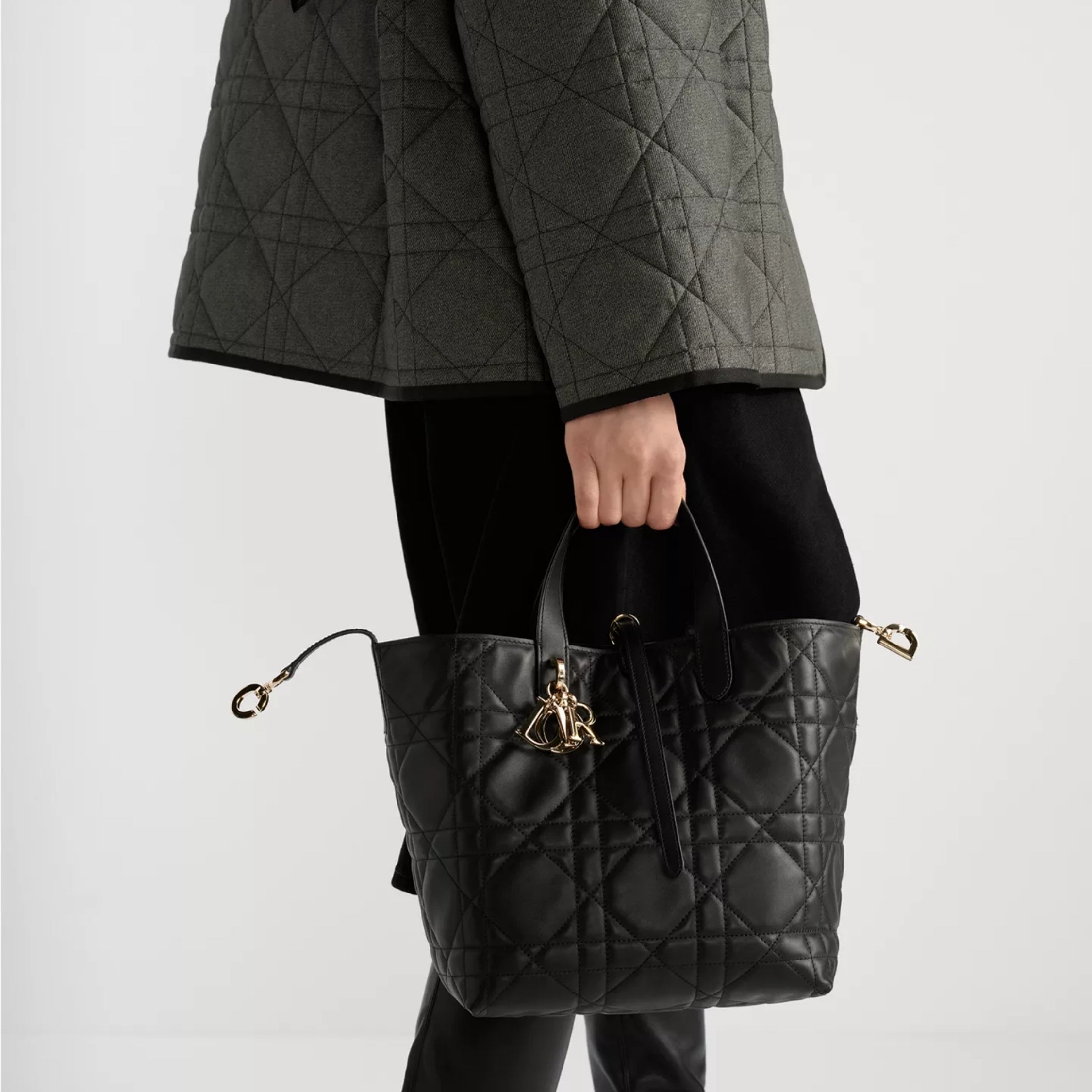 Black Macrocannage Calfskin