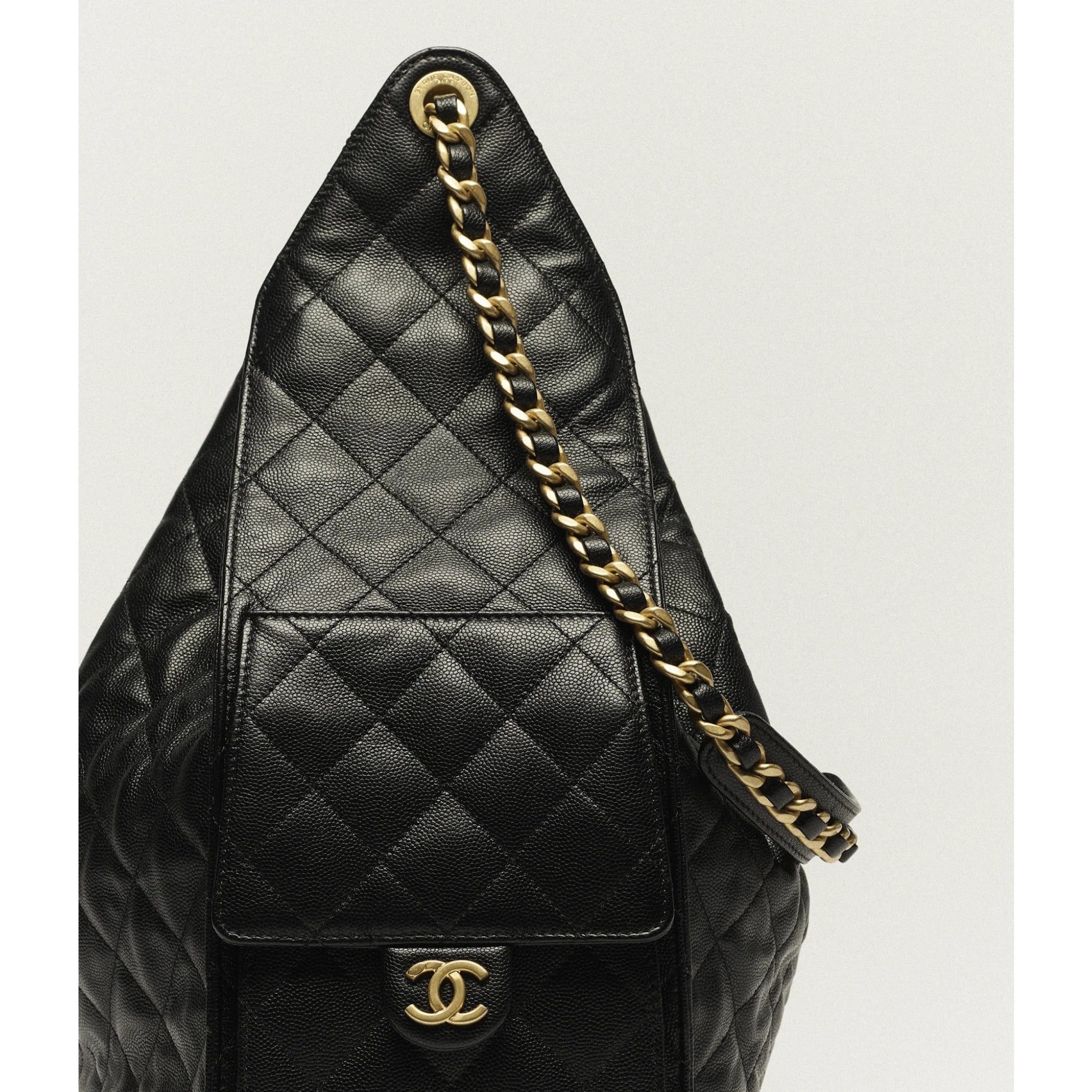 CHANEL 25 Large Handba